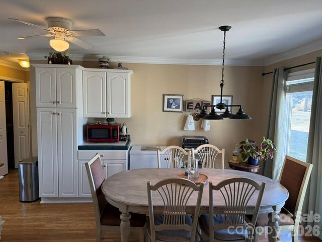 411 27th Avenue Circle NW, Hickory, NC 28601