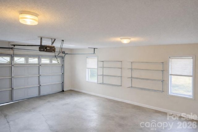 411 27th Avenue Circle NW, Hickory, NC 28601