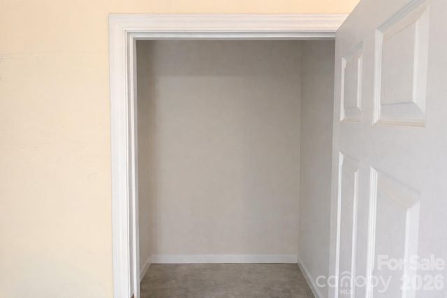 411 27th Avenue Circle NW, Hickory, NC 28601