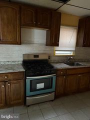 5823 FILBERT ST, Philadelphia, PA 19139