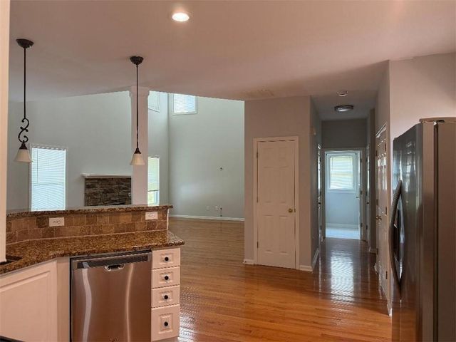 4315 Red Rock Point, Suwanee, GA 30024