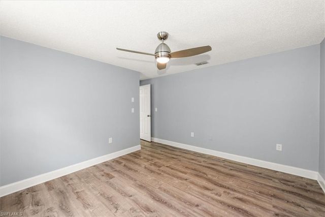 4639 Robin AVE, Naples, FL 34104