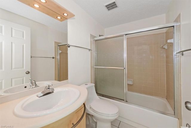 4639 Robin AVE, Naples, FL 34104