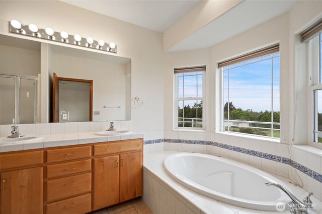 131 Rilla Lane, Sequim, WA 98382