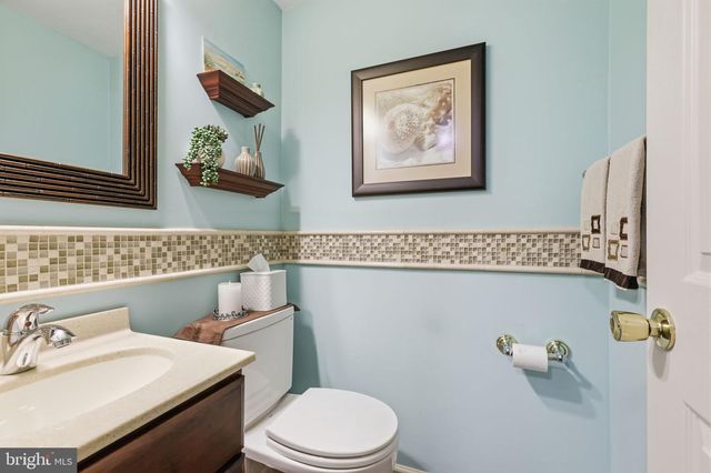 665 PADDOCK RD, Southampton, PA 18966