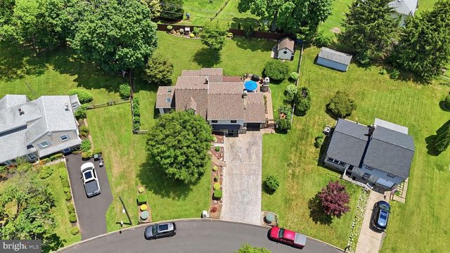 665 PADDOCK RD, Southampton, PA 18966
