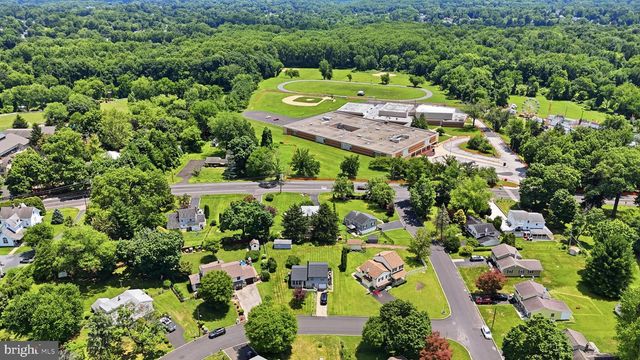 665 PADDOCK RD, Southampton, PA 18966