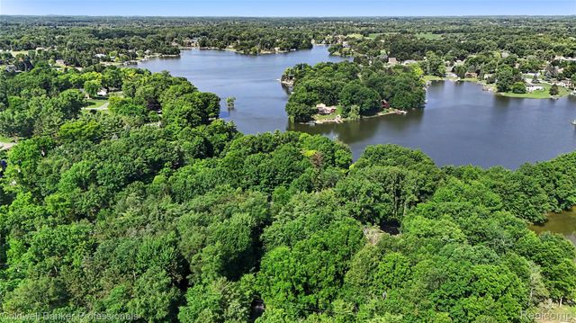 3583 Mitchell Road, Elba Township, MI 48446