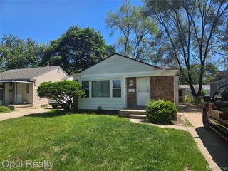 13520 Fenton, Redford Charter Township, MI 48239