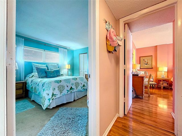 4650 COVE CIRCLE 209, St Petersburg, FL 33708