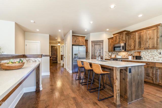 60345 Sage Stone Loop, Bend, OR 97702