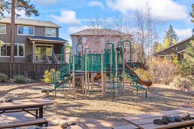 60345 Sage Stone Loop, Bend, OR 97702