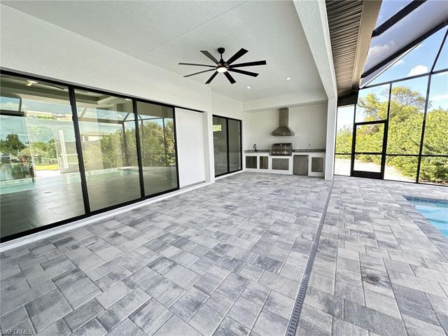 3915 Kismet PKWY W, Cape Coral, FL 33993