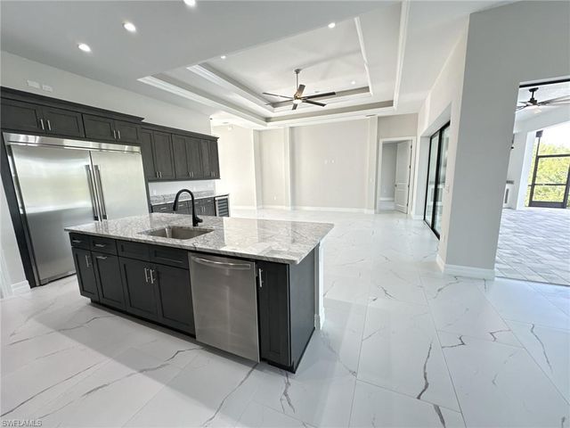 3915 Kismet PKWY W, Cape Coral, FL 33993