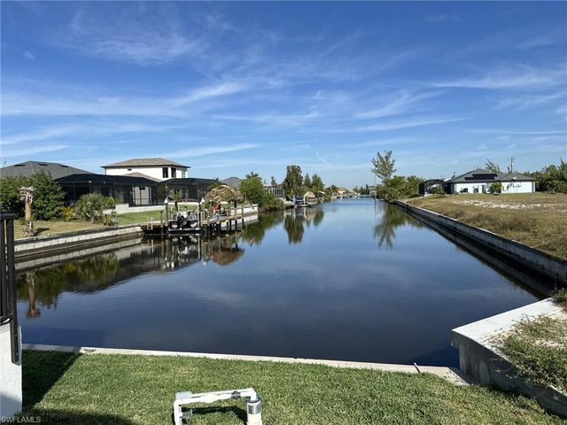 3915 Kismet PKWY W, Cape Coral, FL 33993