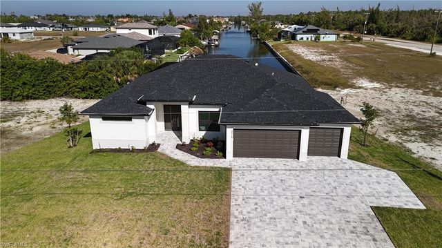 3915 Kismet PKWY W, Cape Coral, FL 33993