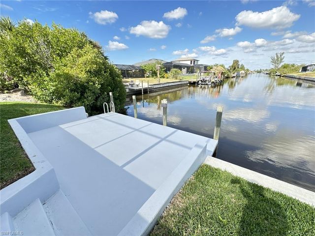 3915 Kismet PKWY W, Cape Coral, FL 33993