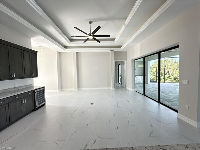 3915 Kismet PKWY W, Cape Coral, FL 33993