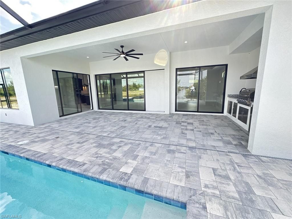 Image 29 of property listing at 3915 Kismet PKWY W, Cape Coral, FL 33993