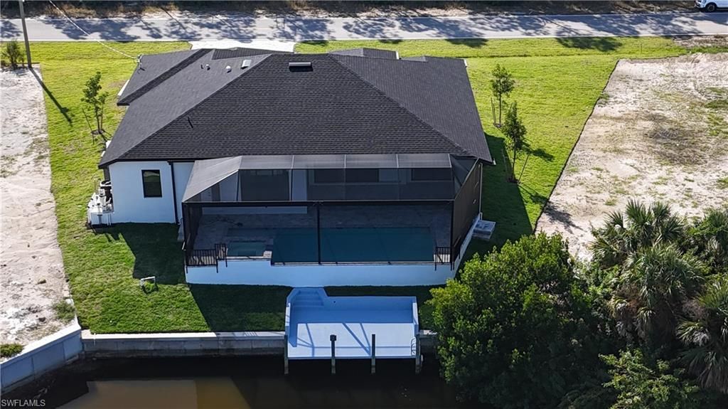 Image 32 of property listing at 3915 Kismet PKWY W, Cape Coral, FL 33993