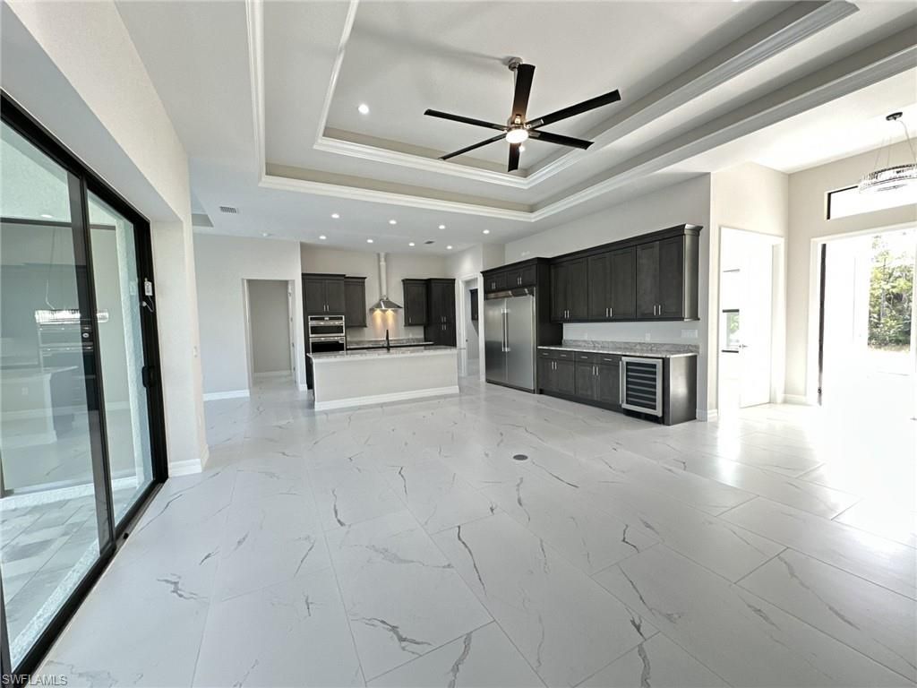 Image 6 of property listing at 3915 Kismet PKWY W, Cape Coral, FL 33993