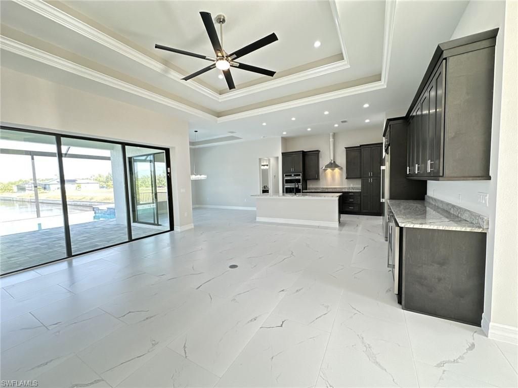 Image 7 of property listing at 3915 Kismet PKWY W, Cape Coral, FL 33993