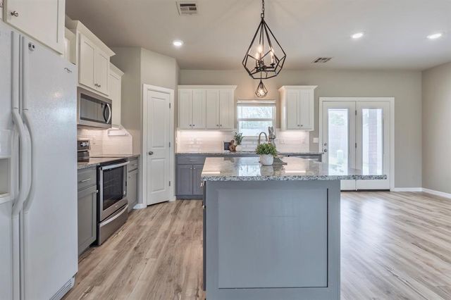 2225 Bent Tree Road, Shawnee, OK 74804