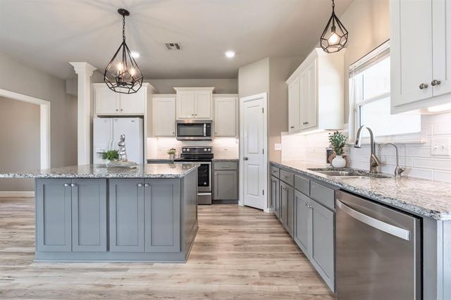 2225 Bent Tree Road, Shawnee, OK 74804