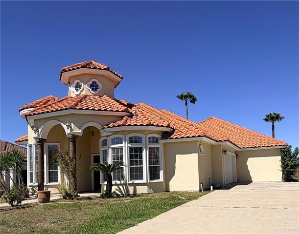 2613 N Woods N Drive, Edinburg, TX 78542