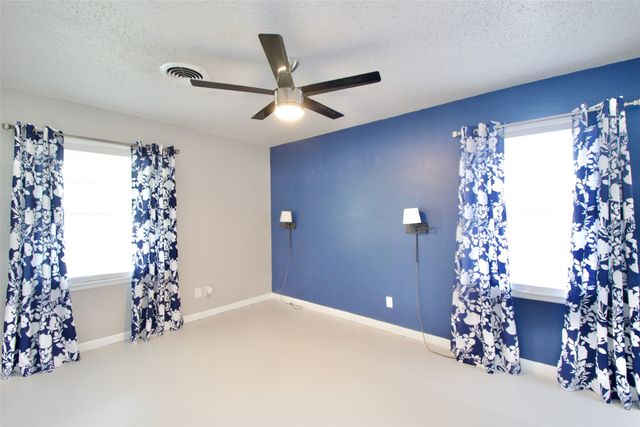 1307 N 65th Street, Waco, TX 76710