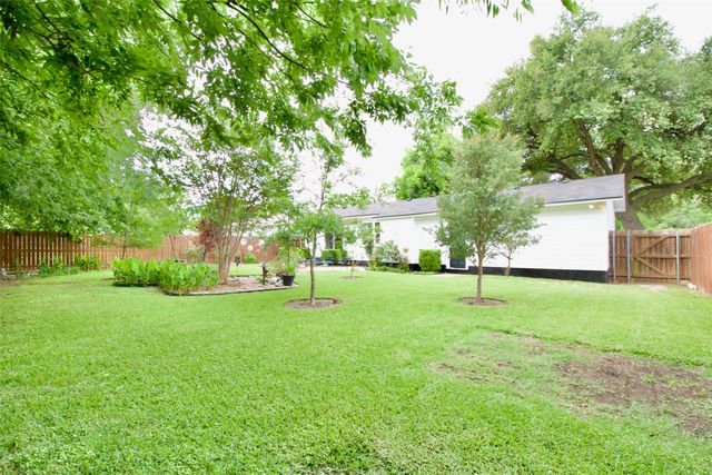 1307 N 65th Street, Waco, TX 76710