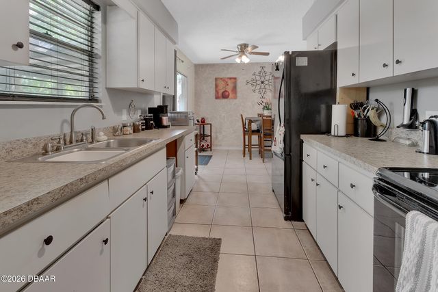 555 Sandy Pines Drive, Orange City, FL 32763