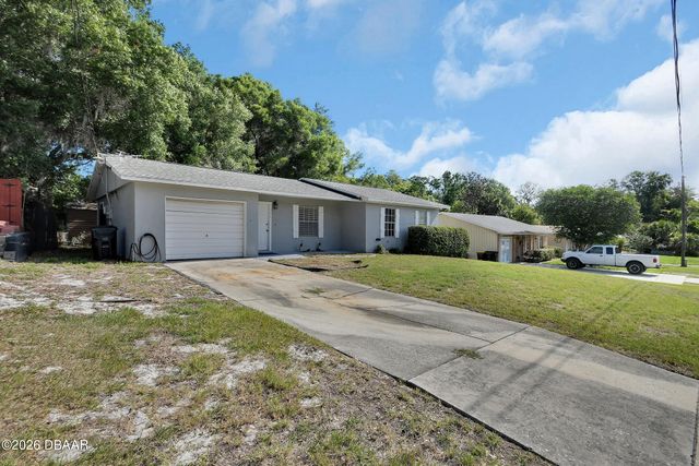 555 Sandy Pines Drive, Orange City, FL 32763