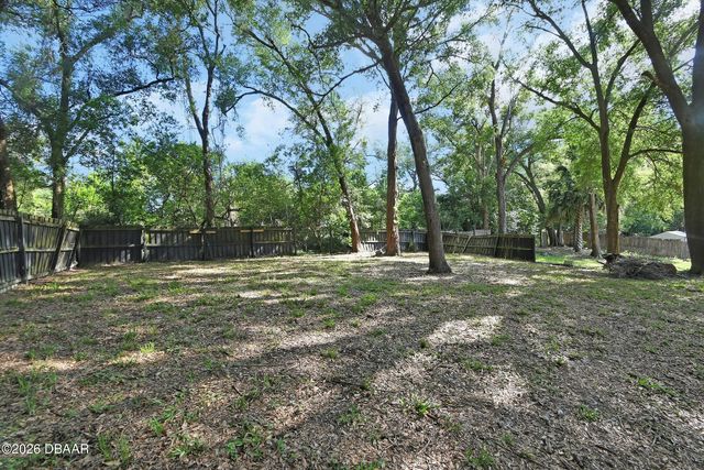 555 Sandy Pines Drive, Orange City, FL 32763