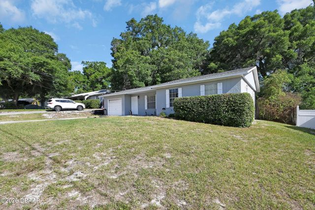 555 Sandy Pines Drive, Orange City, FL 32763