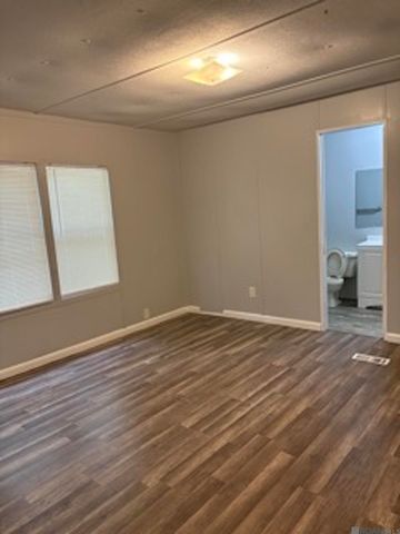15054 W Beaver Dr, Central, LA 70770