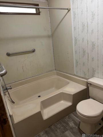 15054 W Beaver Dr, Central, LA 70770