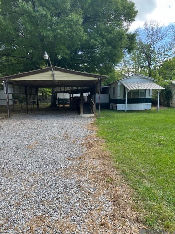 15054 W Beaver Dr, Central, LA 70770