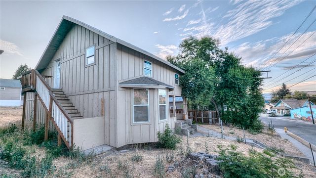 706 Methow Street, Wenatchee, WA 98801