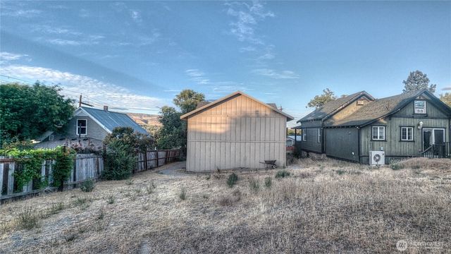 706 Methow Street, Wenatchee, WA 98801