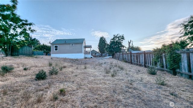 706 Methow Street, Wenatchee, WA 98801
