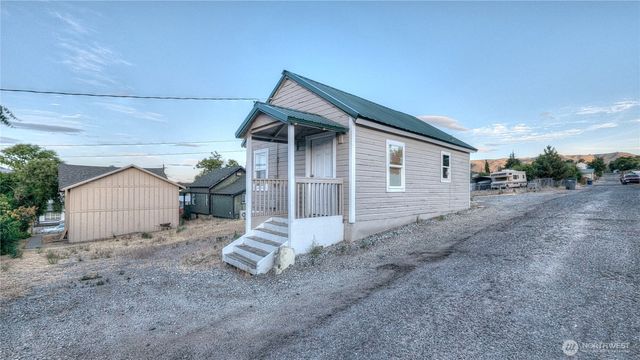 706 Methow Street, Wenatchee, WA 98801