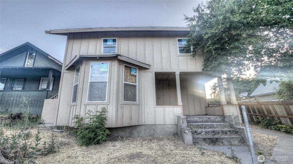 706 Methow Street, Wenatchee, WA 98801