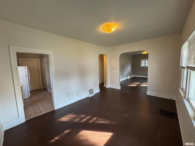 2721 N Harrison Street, Davenport, IA 52803