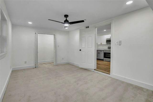 3709 S Hughes Avenue, Fort Worth, TX 76119