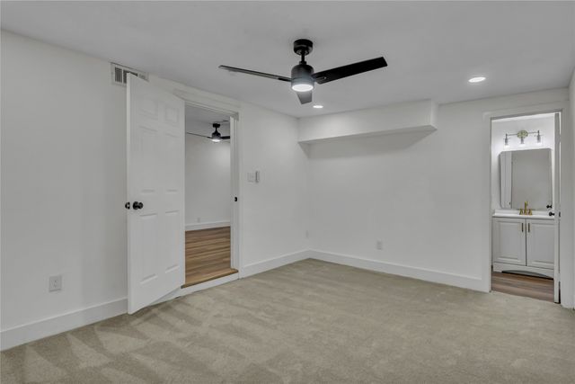 3709 S Hughes Avenue, Fort Worth, TX 76119