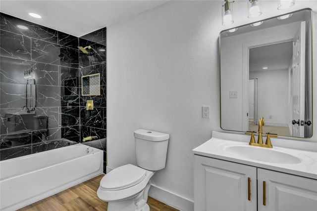 3709 S Hughes Avenue, Fort Worth, TX 76119