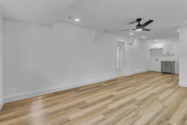 3709 S Hughes Avenue, Fort Worth, TX 76119