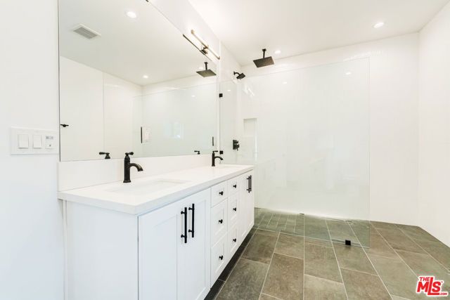 4574 Shadeway Road, Lakewood, CA 90713