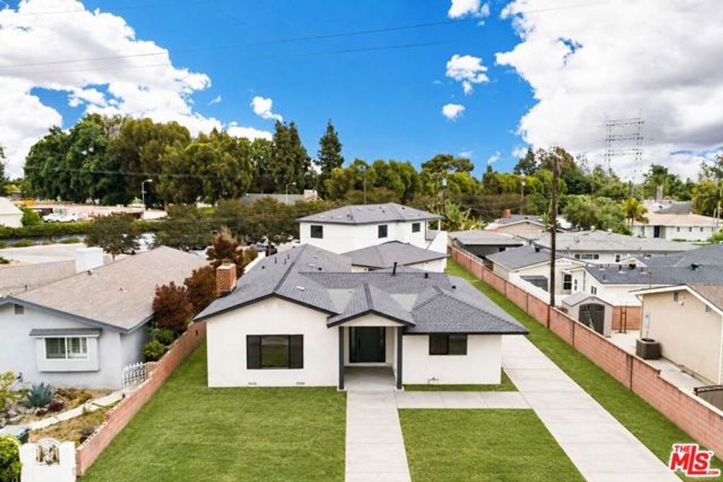 4574 Shadeway Road, Lakewood, CA 90713